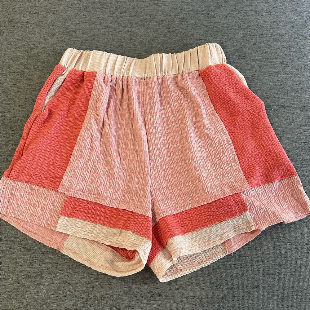 Women's Gigio Coral Texture Knit Shorts